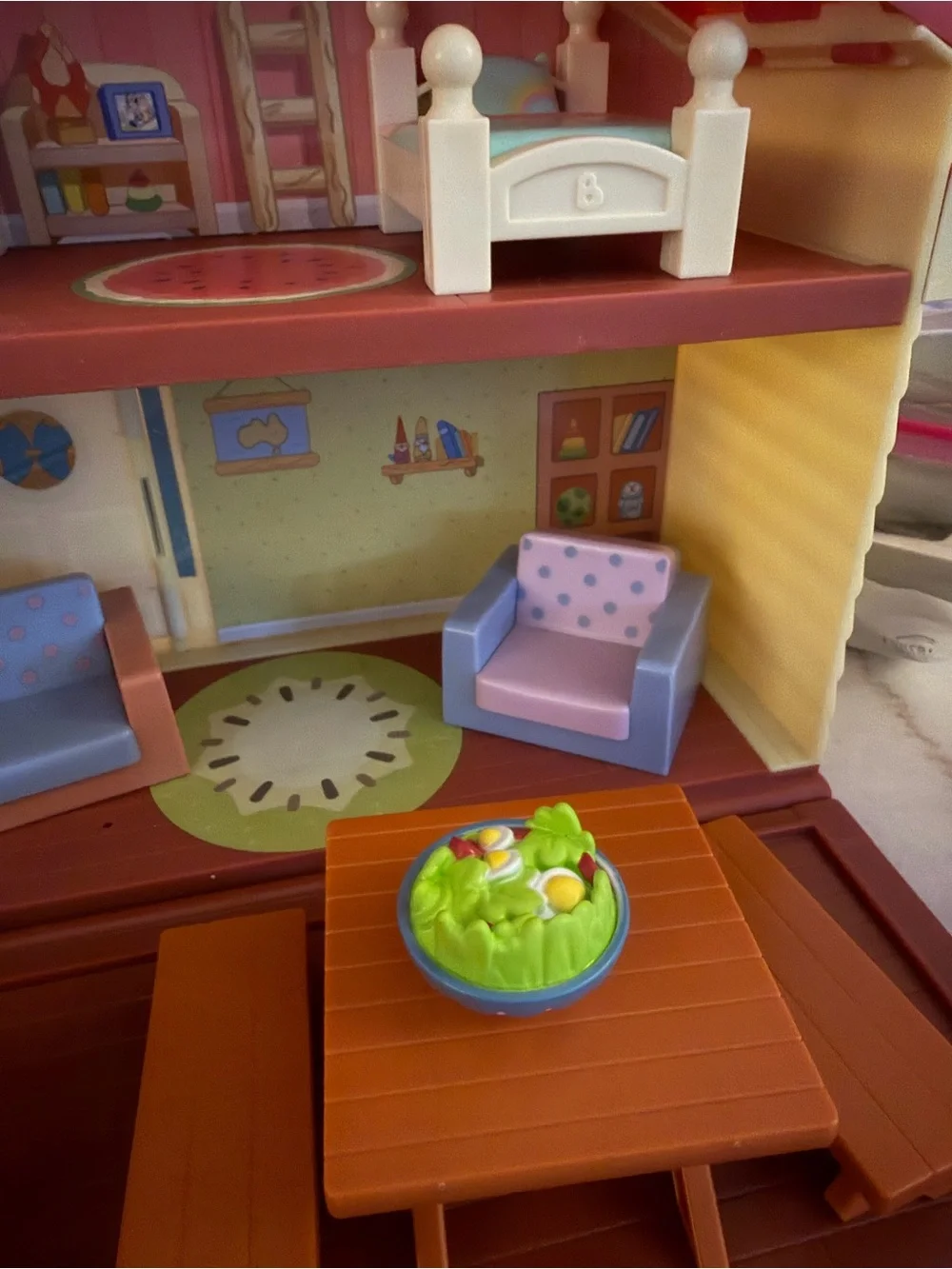 the Bluey Toy House Mega Bundle, Family Home & BBQ Playhouse by Moose Toys.